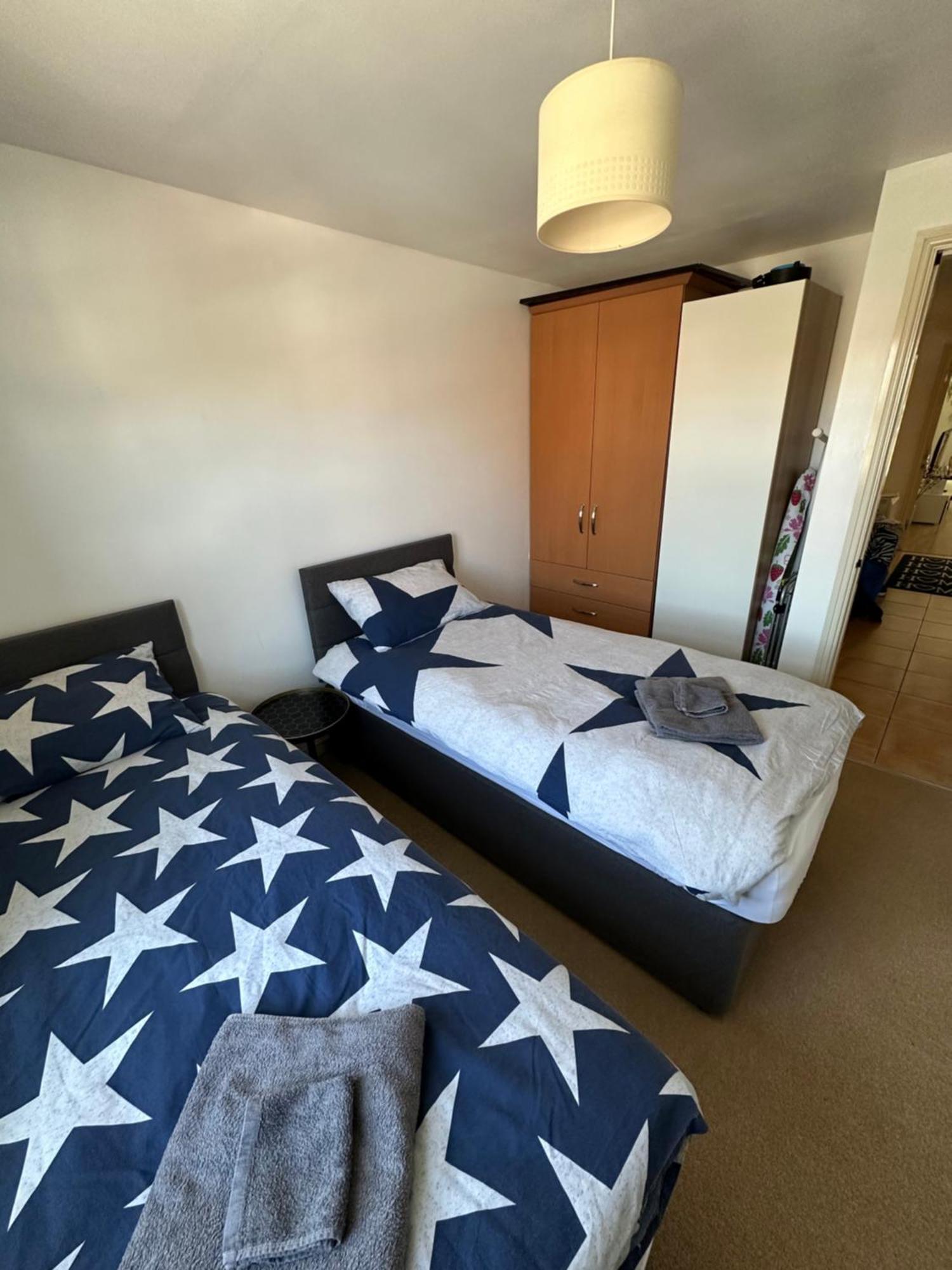 Gorgeous Apartment + Attentive Host + Free Parking York Exterior photo